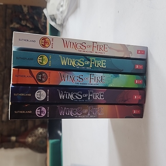 Wings Of Fire Books 1-5 - Picture 2 of 8